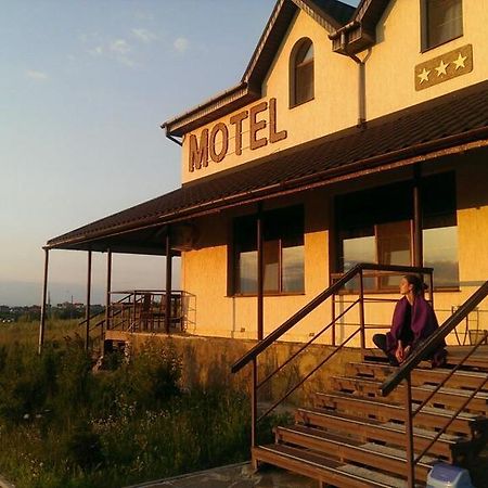 Motel Sacvoyage Kharkiv Bagian luar foto